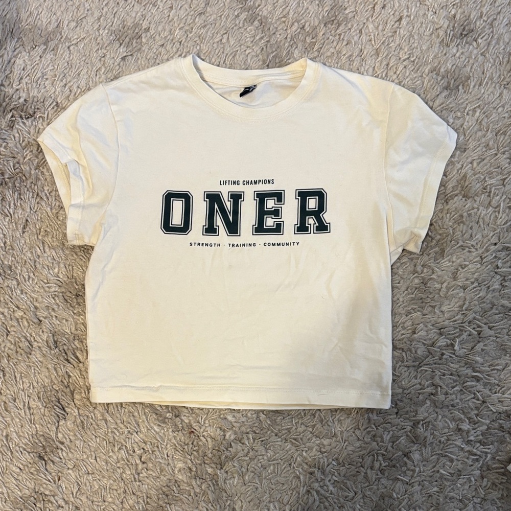 Oner Active Cream Graphic Crop Top Large